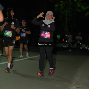 Runner Photo 3682621