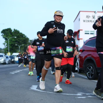Runner Photo 3682684