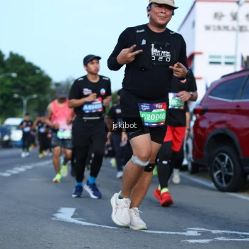 Runner Photo 3682687