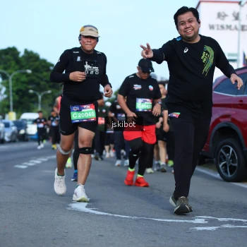Runner Photo 3682703