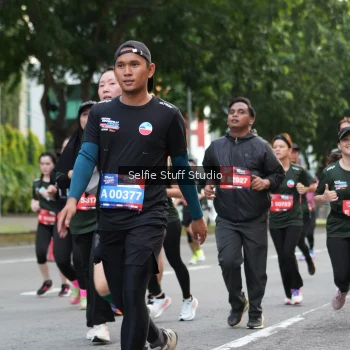 Runner Photo 3682746