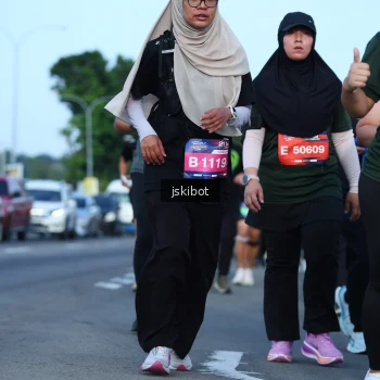 Runner Photo 3682767