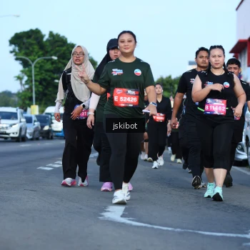 Runner Photo 3682796