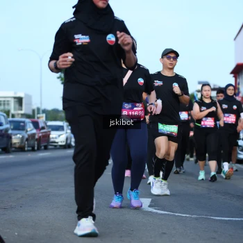 Runner Photo 3682801