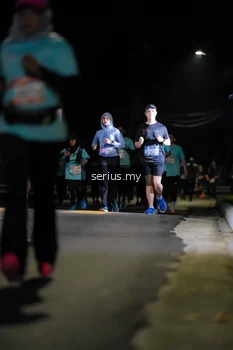 Runner Photo 3682872