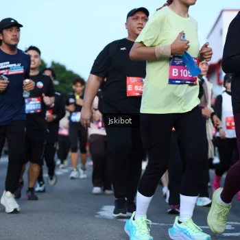 Runner Photo 3682875