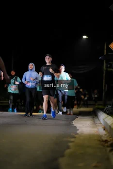 Runner Photo 3682908
