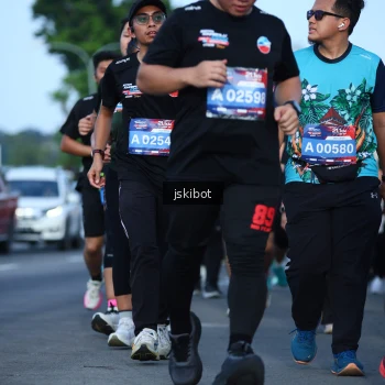 Runner Photo 3682953