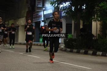 Runner Photo 3682970