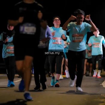 Runner Photo 3683001