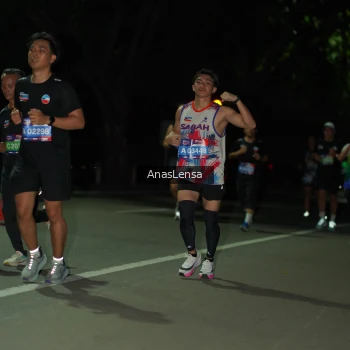Runner Photo 3683005