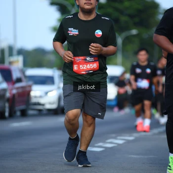 Runner Photo 3683068