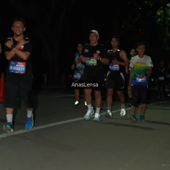 Runner Photo 3683092