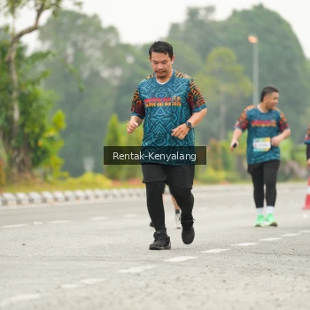Runner Photo 3683124
