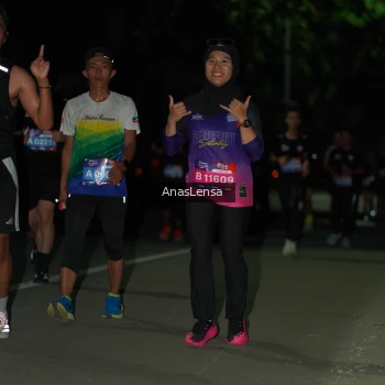 Runner Photo 3683129