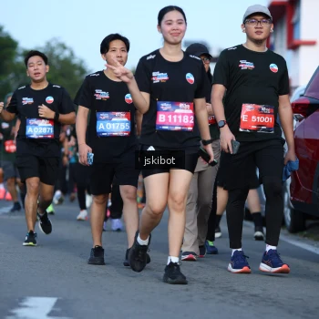 Runner Photo 3683143