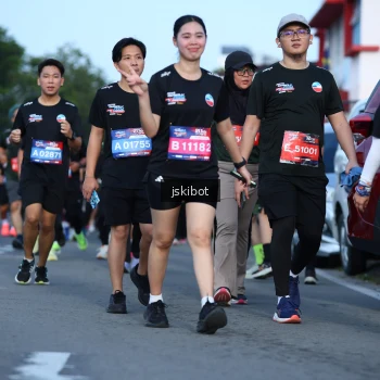 Runner Photo 3683159