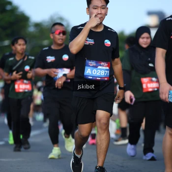 Runner Photo 3683162