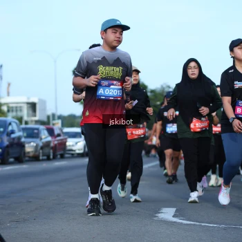 Runner Photo 3683275