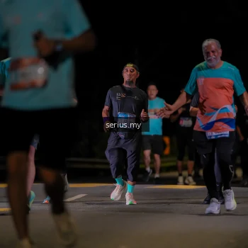 Runner Photo 3683277