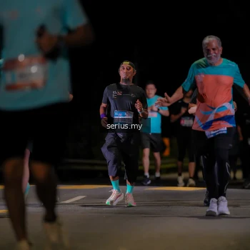 Runner Photo 3683278