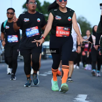 Runner Photo 3683324