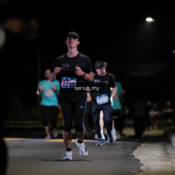 Runner Photo 3683332