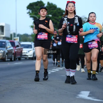 Runner Photo 3683366
