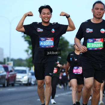 Runner Photo 3683418