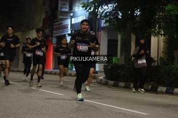 Runner Photo 3683431