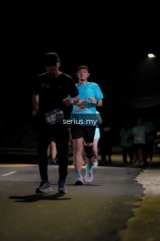 Runner Photo 3683446