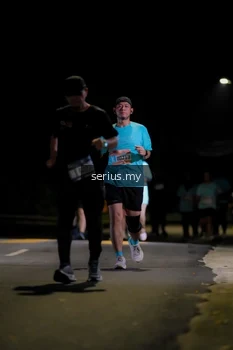 Runner Photo 3683453
