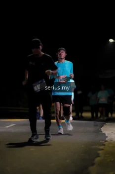 Runner Photo 3683459