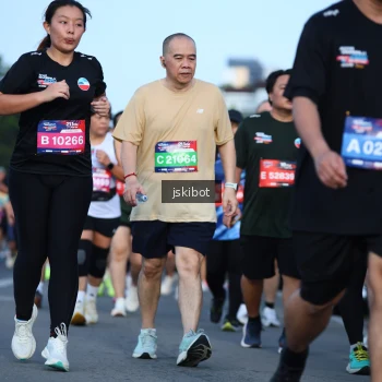 Runner Photo 3683477