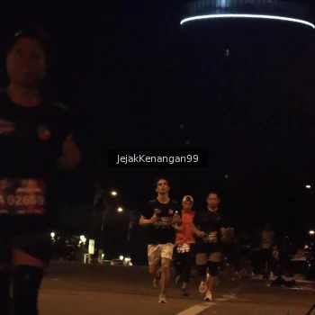Runner Photo 3683510