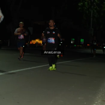 Runner Photo 3683531