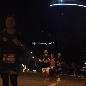 Runner Photo 3683540