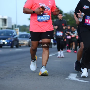 Runner Photo 3683596