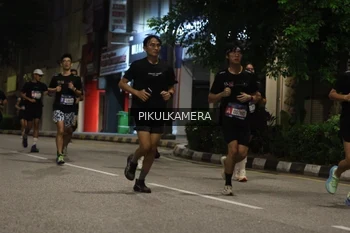Runner Photo 3683606