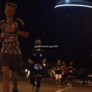 Runner Photo 3683634