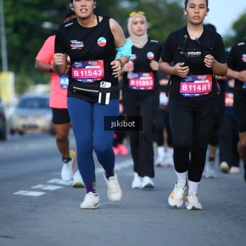 Runner Photo 3683636