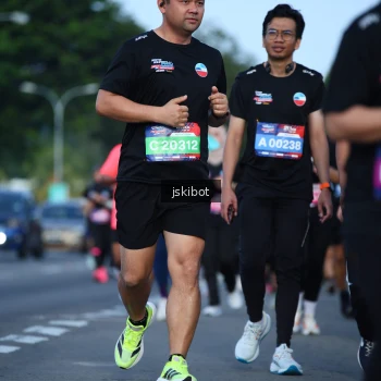Runner Photo 3683658