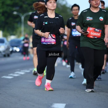 Runner Photo 3683668