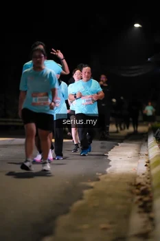 Runner Photo 3683691