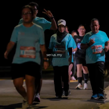 Runner Photo 3683715