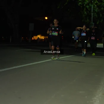 Runner Photo 3683735