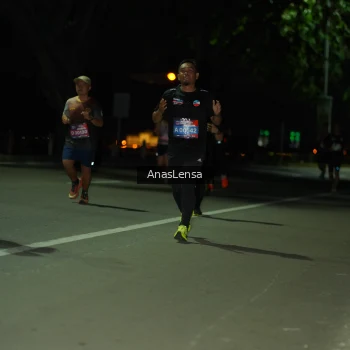 Runner Photo 3683751