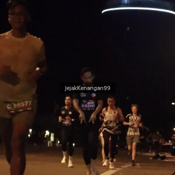 Runner Photo 3683787