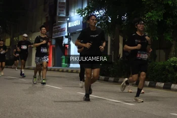 Runner Photo 3683794