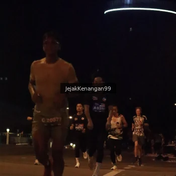 Runner Photo 3683829